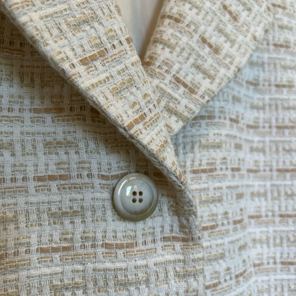 Kasper Jacket size 16 with Ellen Tracy Tan Skirt Size 16. Excellent condition - Picture 2 of 8